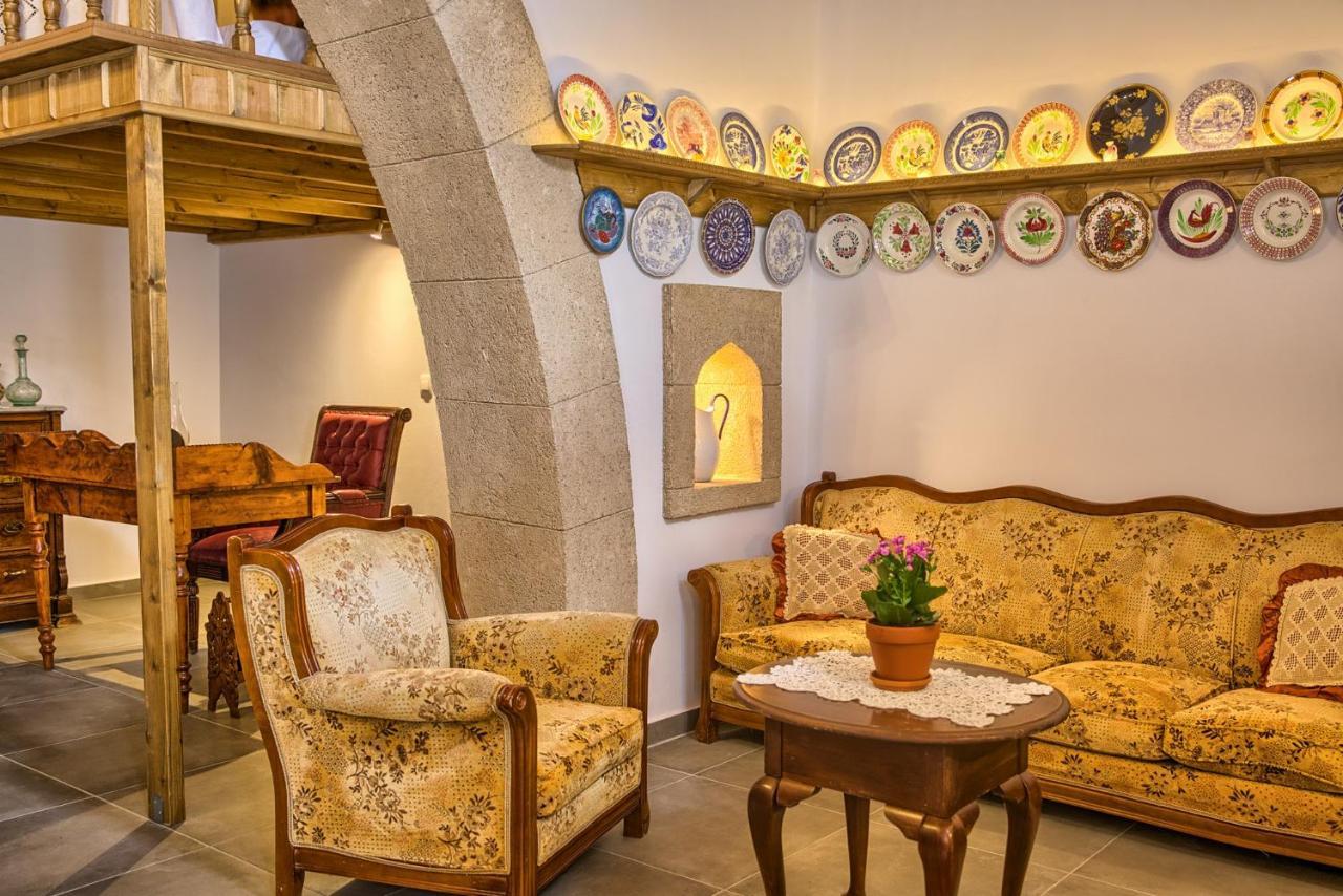 Stone Arch Malona Village Exterior foto