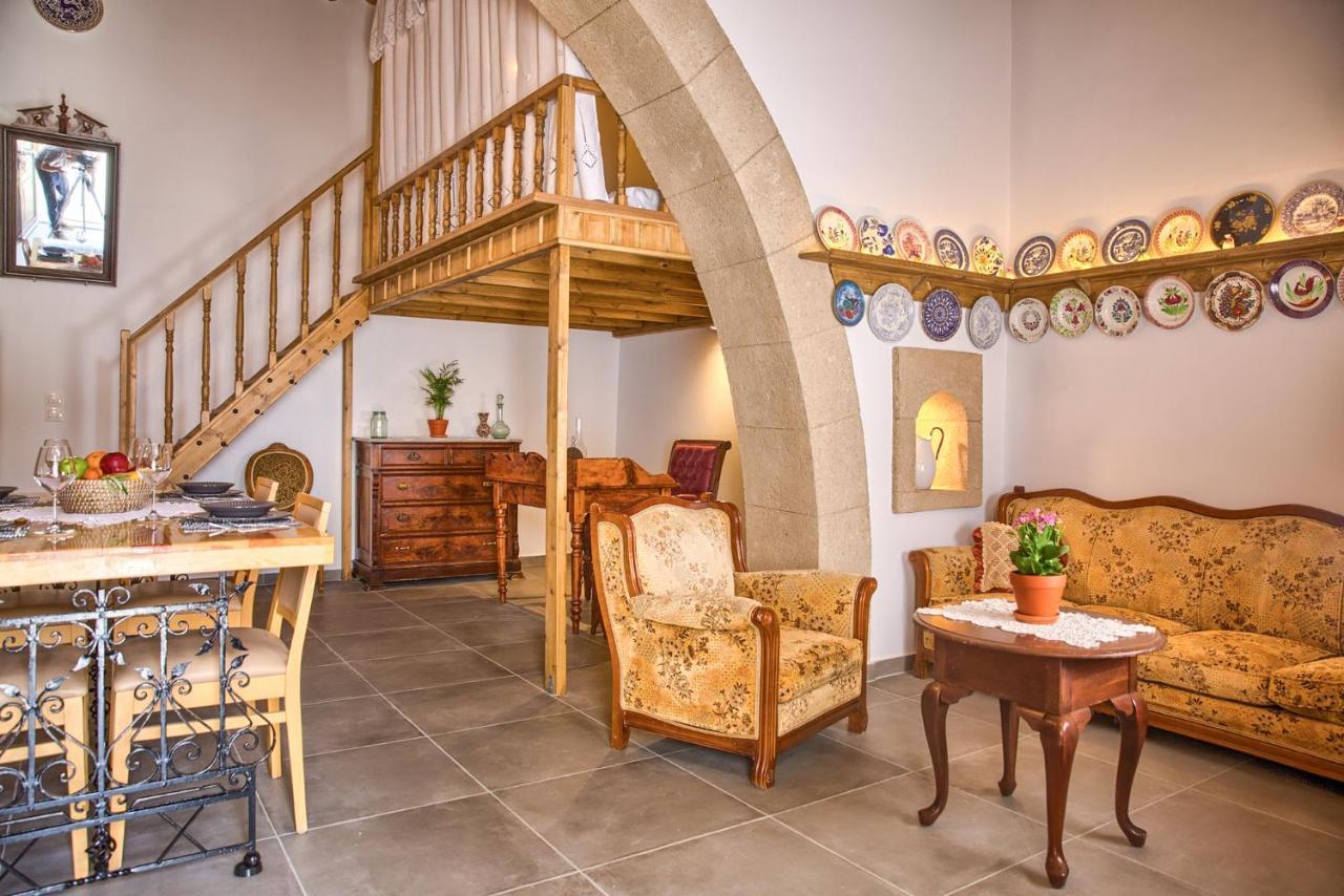 Stone Arch Malona Village Exterior foto