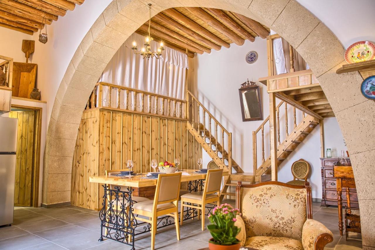 Stone Arch Malona Village Exterior foto