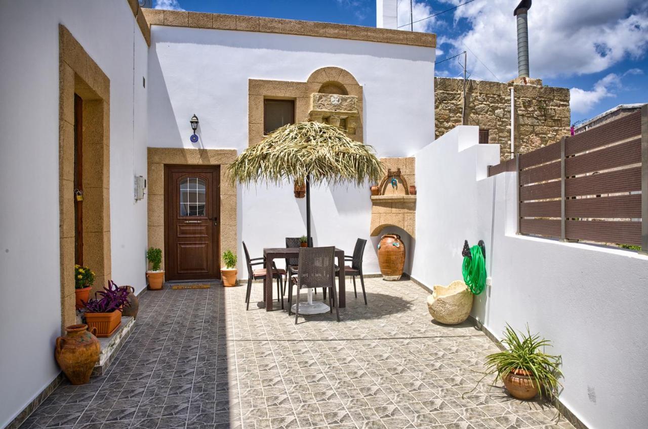 Stone Arch Malona Village Exterior foto