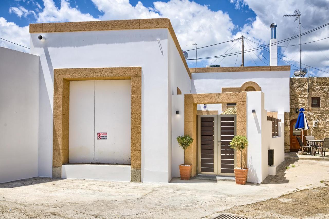 Stone Arch Malona Village Exterior foto