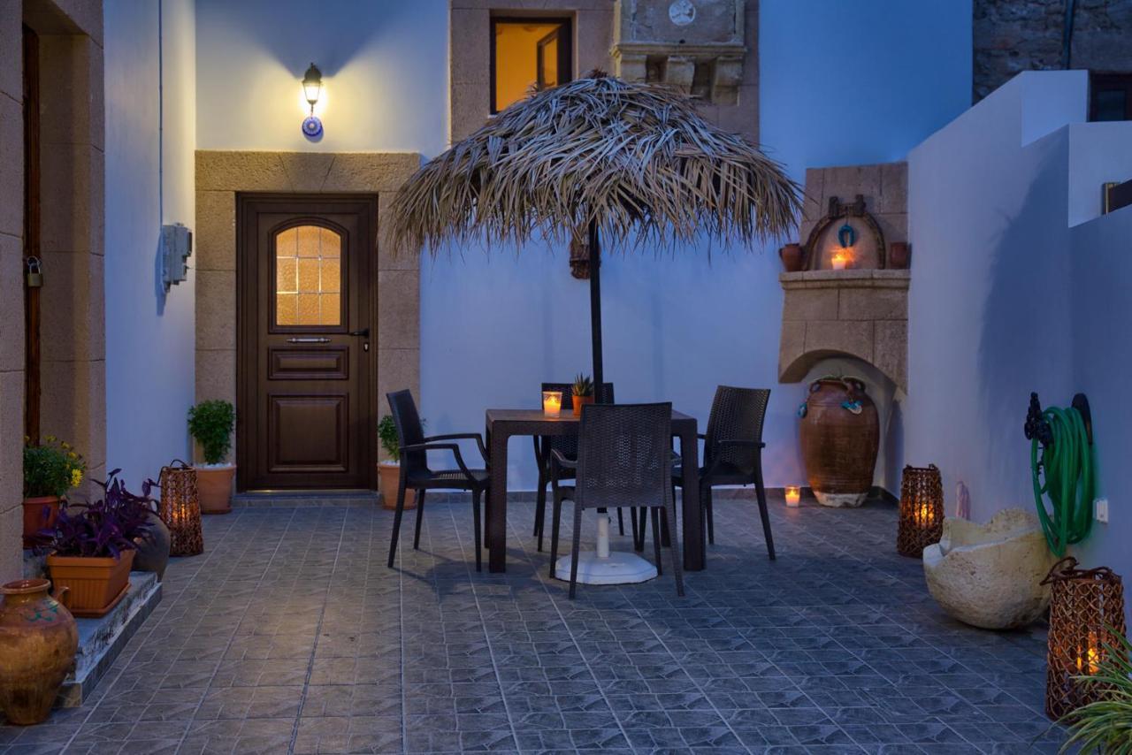 Stone Arch Malona Village Exterior foto